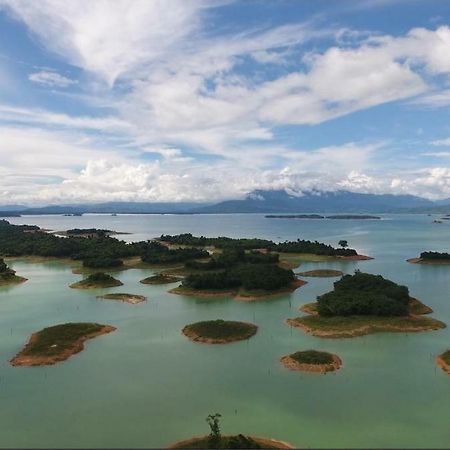 Dansavanh Namngum Resort Ban Keun Bagian luar foto