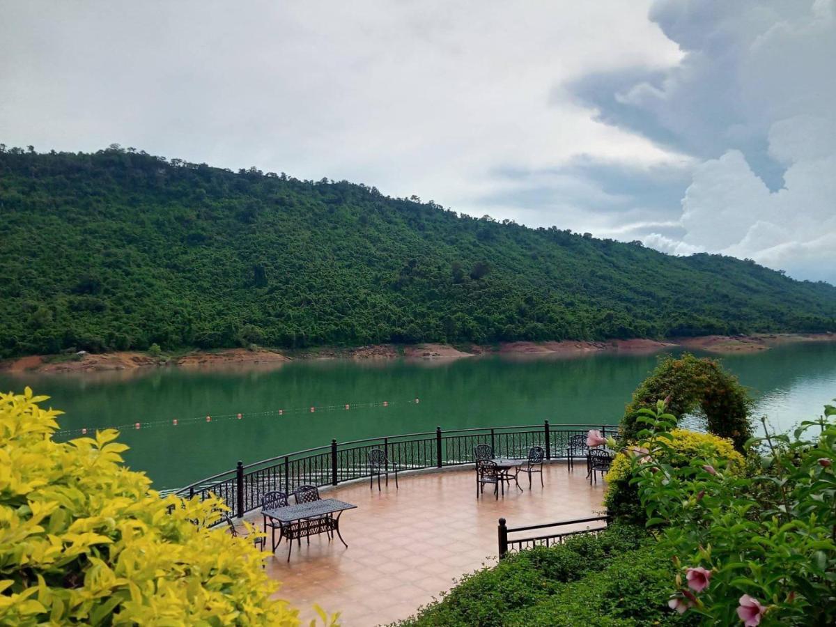 Dansavanh Namngum Resort Ban Keun Bagian luar foto