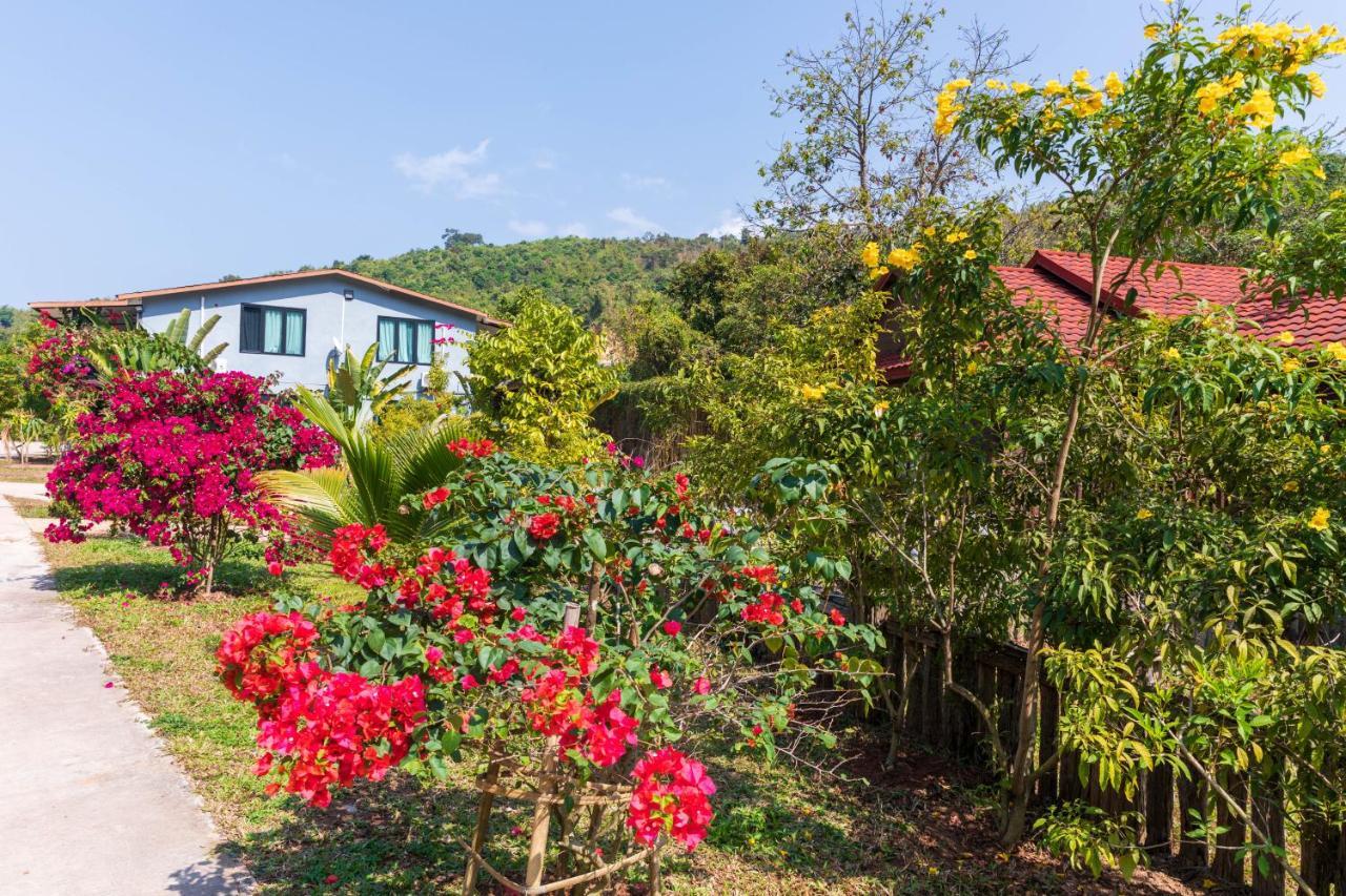 Dansavanh Namngum Resort Ban Keun Bagian luar foto