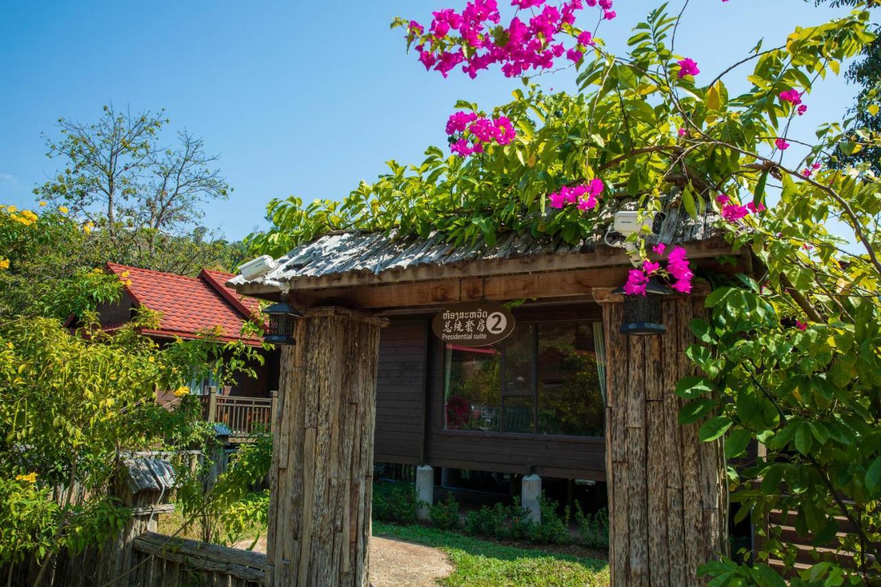 Dansavanh Namngum Resort Ban Keun Bagian luar foto